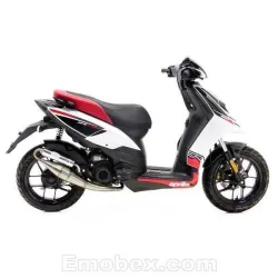 Escape Leovince Aprilia SR 50 Motard 2012 Hand Made TT homologado 4065 - vista 1 Escape Leovince Aprilia SR 50 Motard 2012 Hand Made TT homologado 4065 - vista 1
